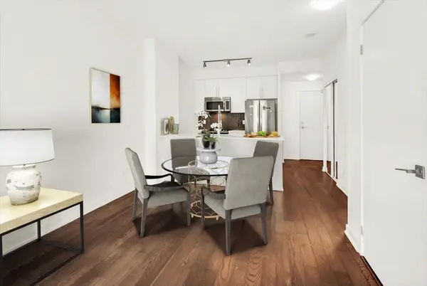 510 Curran PL #2608, Mississauga, ON L5B 0J8