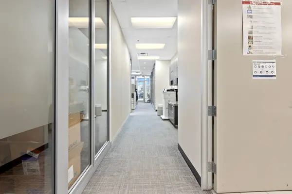 3 Roydon PL #Unit 103, Country Place - Pineglen - Crestview And Area, ON K2E 1A3