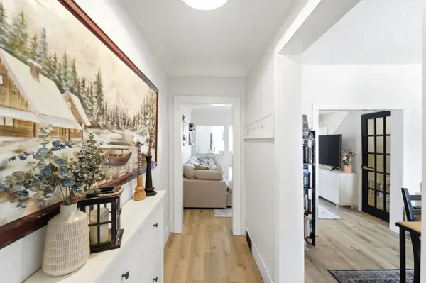 82 Clinton ST, Hamilton, ON L8L 3K2