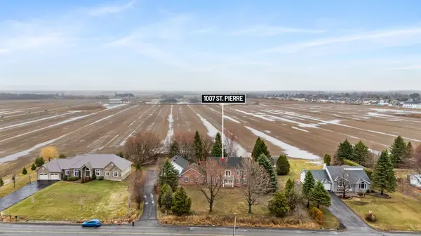 1007 St Pierre RD, Russell, ON K0A 1W0