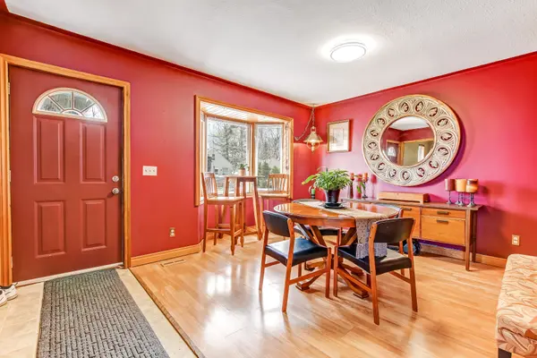 114 Connaught AVE, London East, ON N5Y 3A6