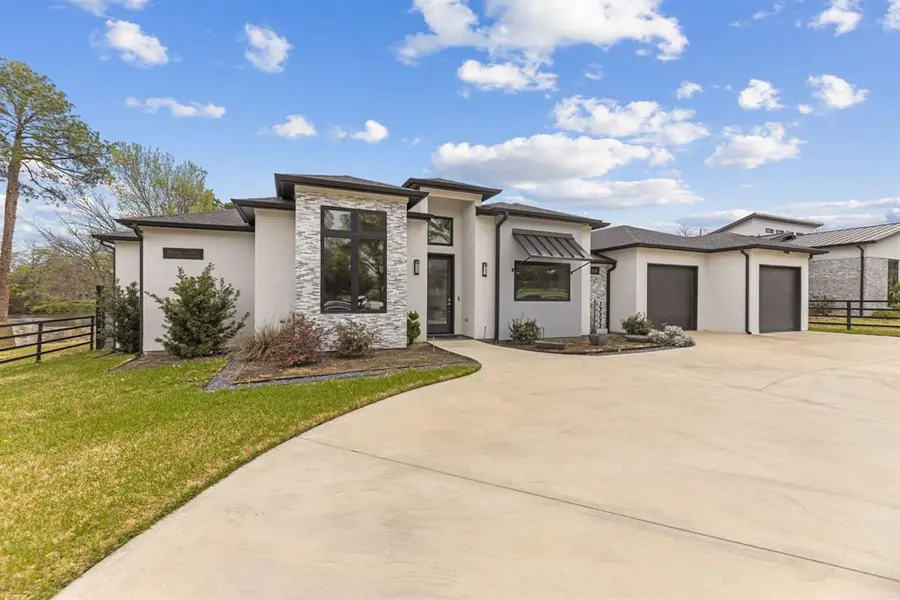 1515 N Fielder Road, Arlington, TX 76012