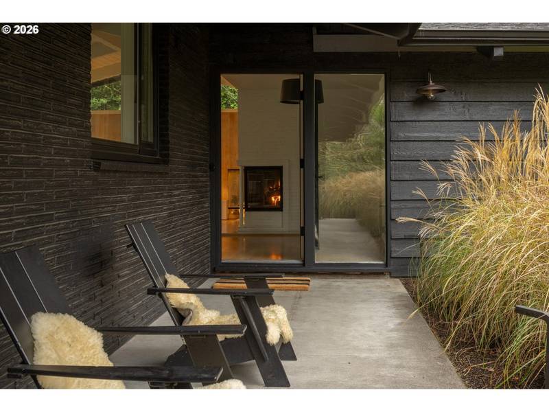 2765 SW VISTA DR, Portland, OR 97225