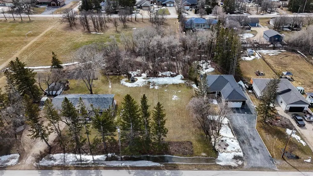 36 Main ST, Tyndall, MB R0E 2B0