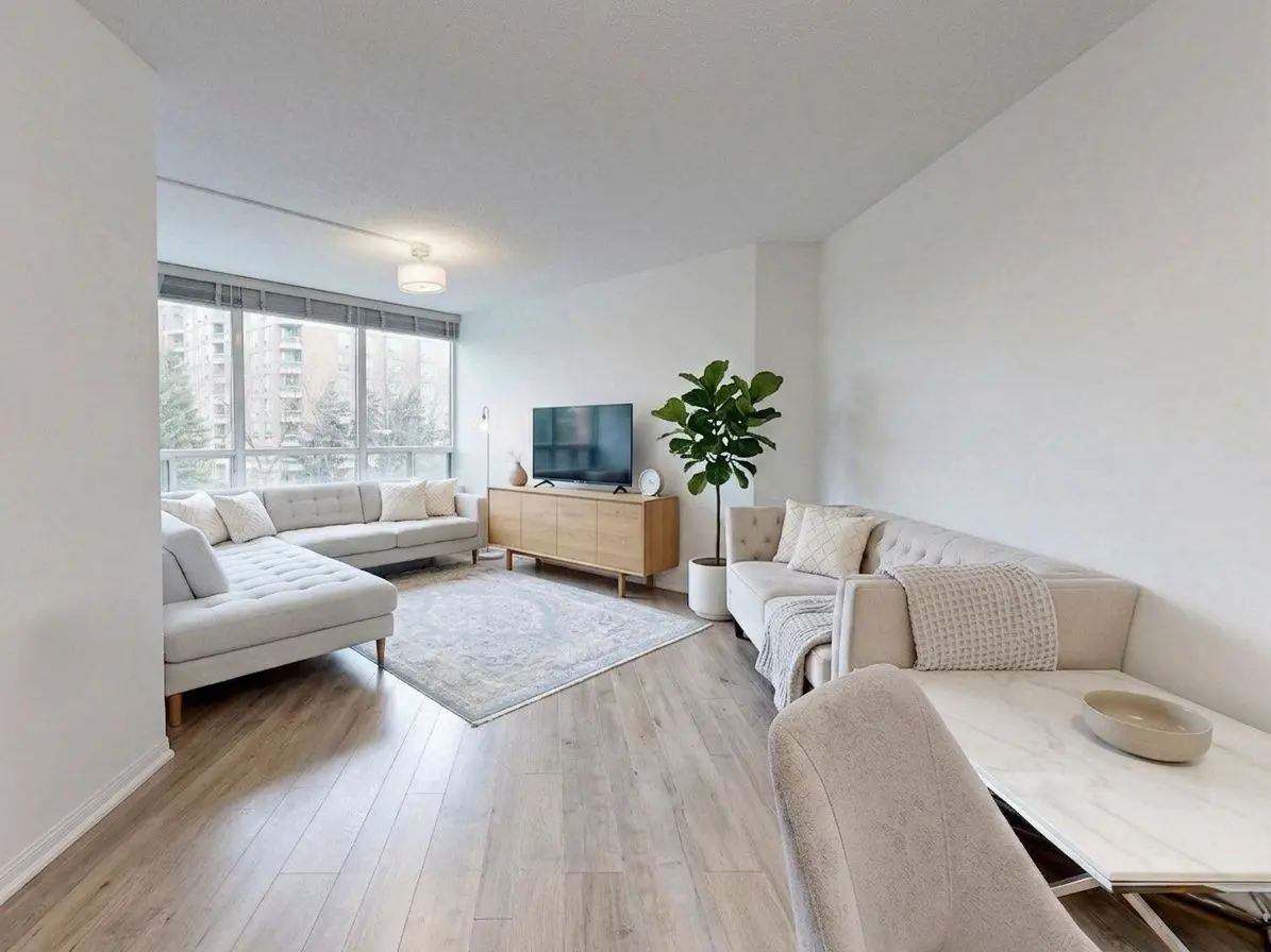 120 Promenade CIR #406, Vaughan, ON L4J 7W9