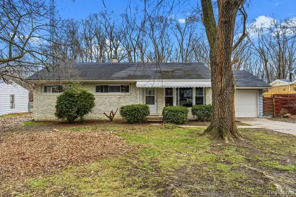 3485 Hammerberg RD, Flint Charter Township, MI 48507