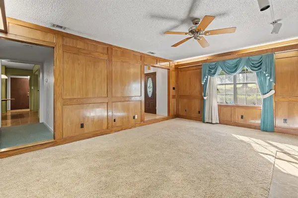 7 Fox Hollow Road, Joshua, TX 76058