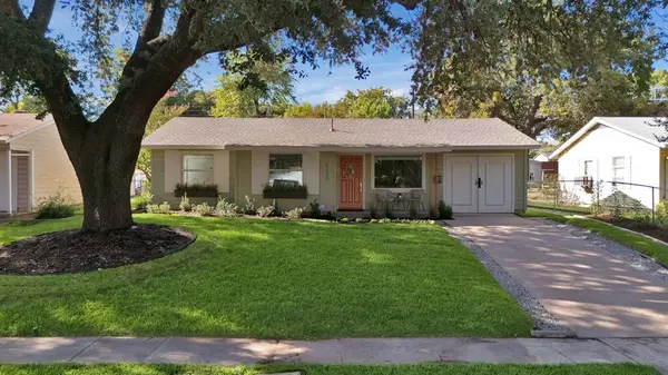 12135 Oberlin Drive, Dallas, TX 75243