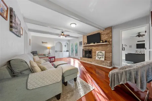 9730 Timberview Drive, Woodway, TX 76712