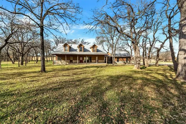 131 County Road 4680, Boyd, TX 76023