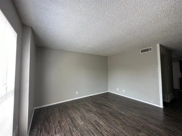 3801-3807 Coates Circle #3805, Benbrook, TX 76116