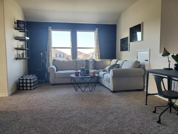 3686 Loft Lane, Grand Prairie, TX 75052