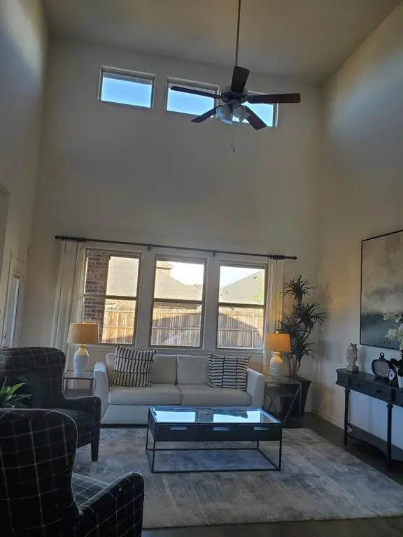 3686 Loft Lane, Grand Prairie, TX 75052