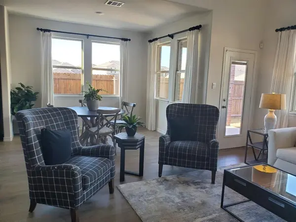 3686 Loft Lane, Grand Prairie, TX 75052