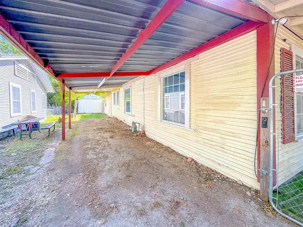 401 S 30th Street, Corsicana, TX 75110