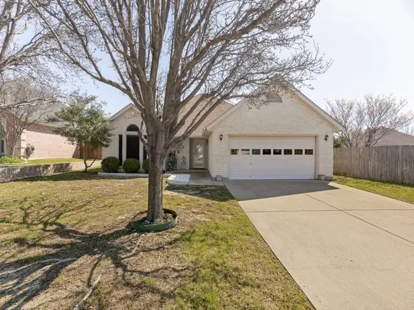 6908 Cheatham Drive, Watauga, TX 76148