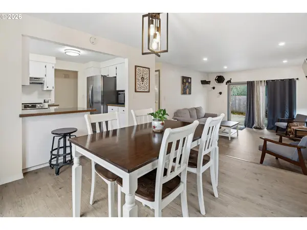 9400 SW DOWNING DR, Beaverton, OR 97008