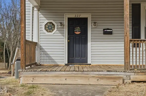 227 Denver Ave, Lynchburg, VA 24503