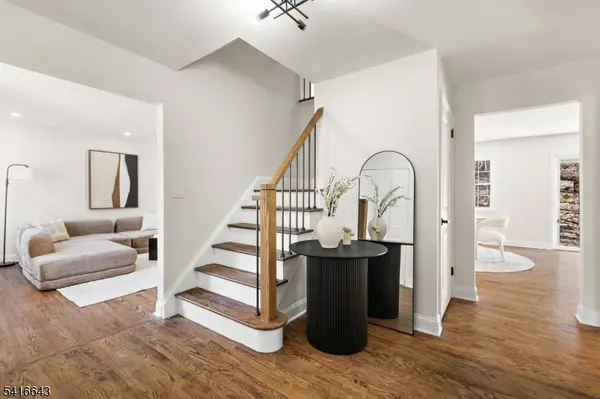 10 Robert Ct, Verona Twp., NJ 07044