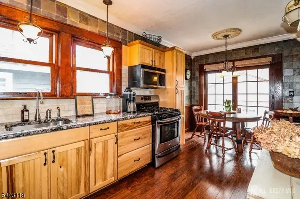 544 W Meadow Ave, Rahway City, NJ 07065