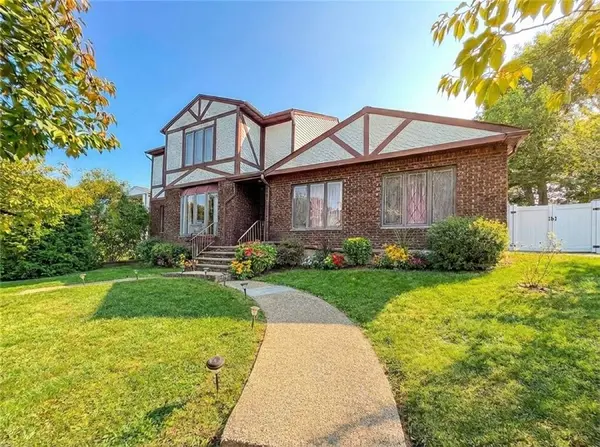 282 Boscombe AVE, Staten  Island, NY 10309