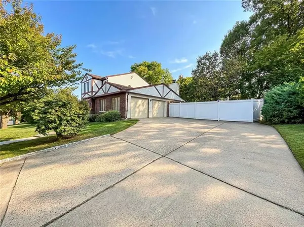 282 Boscombe AVE, Staten  Island, NY 10309