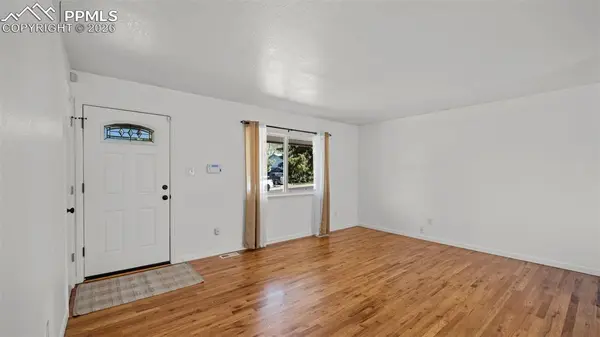 1523 Saratoga DR, Colorado Springs, CO 80910