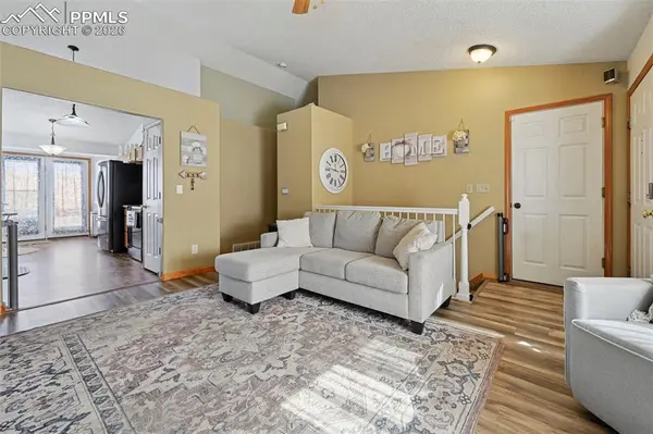 5150 Chaise DR, Colorado Springs, CO 80923