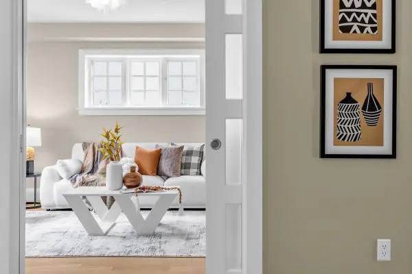 25 Cortleigh BLVD, Toronto C04, ON M4R 1K5