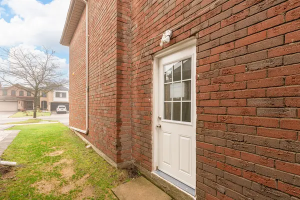 54 Greybeaver TRL #Bsmt, Toronto E10, ON M1C 4N6