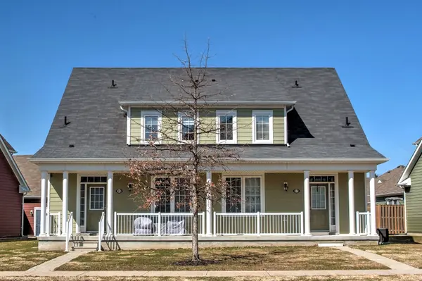 19 Village Gate, Wasaga Beach, ON L9Z 0G3