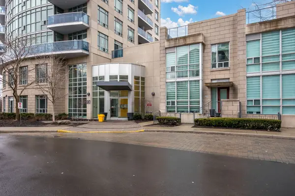 90 Absolute AVE #Th119, Mississauga, ON L4Z 0A1