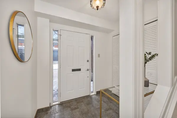 31 Aylen AVE, Carlingwood - Westboro And Area, ON K2A 3P6