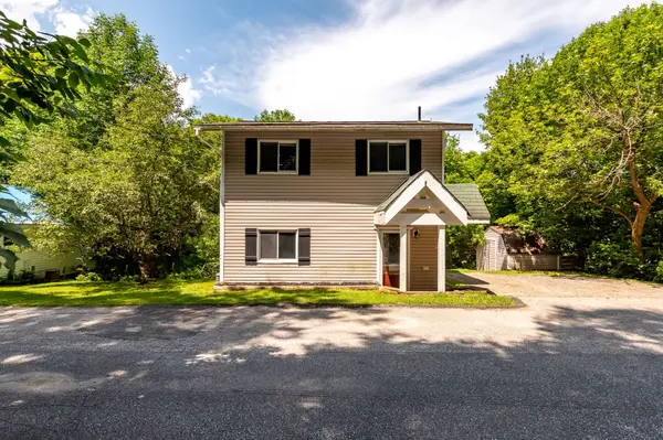 16 Walpole ST, Huntsville, ON P1H 1V3