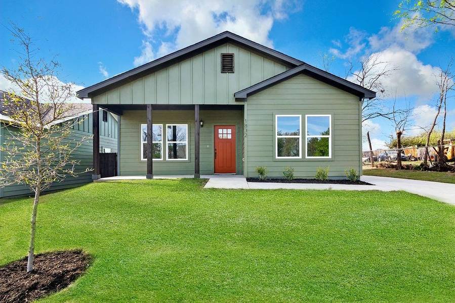 1832 E Broadway Avenue, Fort Worth, TX 76104