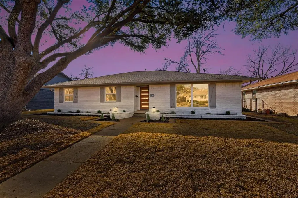 8454 Swift Avenue, Dallas, TX 75228