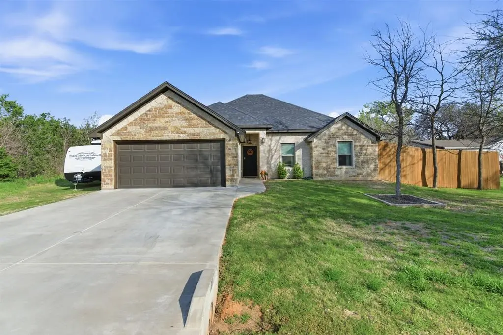 806 Colorado River Drive, Granbury, TX 76048