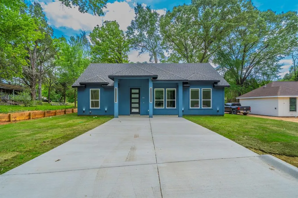 101 Bayside Drive, Malakoff, TX 75148