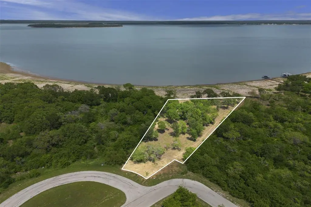 8471 Southern Shore Court, Kemp, TX 75143