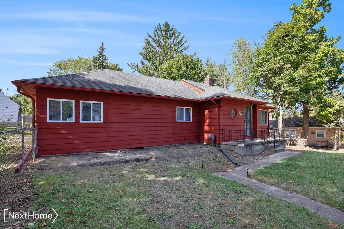 612 Bradley AVE, Flint, MI 48503