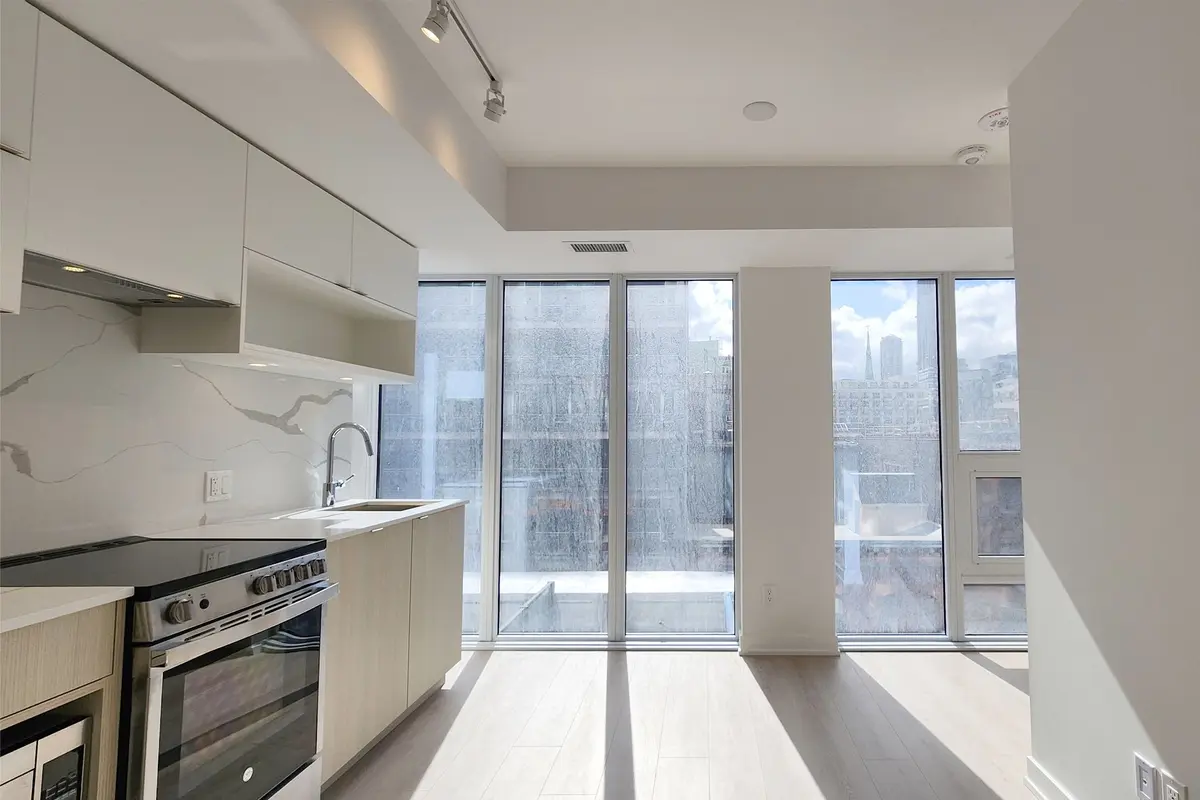 100 Queen ST E #908, Toronto C08, ON M5C 0B5