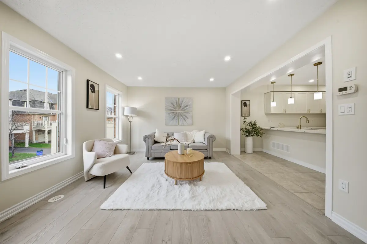 268 Wetenhall LNDG, Milton, ON L9T 7B7