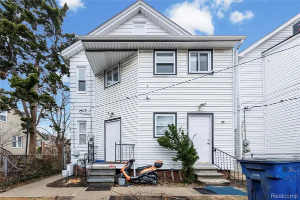 11412 McDougall ST, Hamtramck, MI 48212