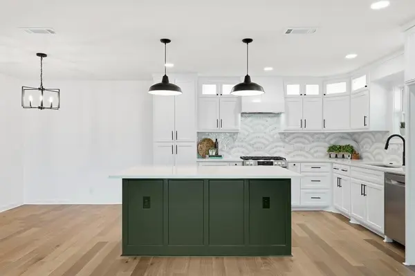 8454 Swift Avenue, Dallas, TX 75228