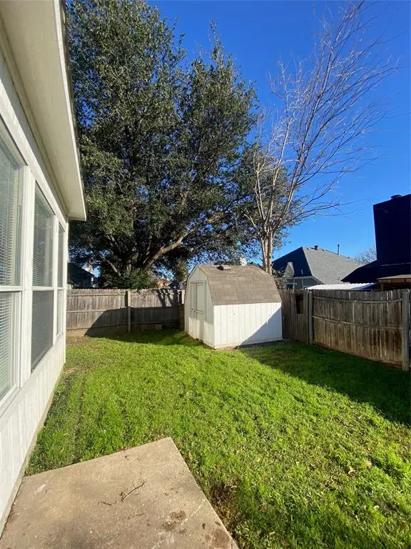 6804 Braeview Drive, Fort Worth, TX 76137