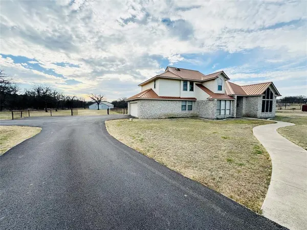 4895 Meadow Breeze Court, Fort Worth, TX 76140