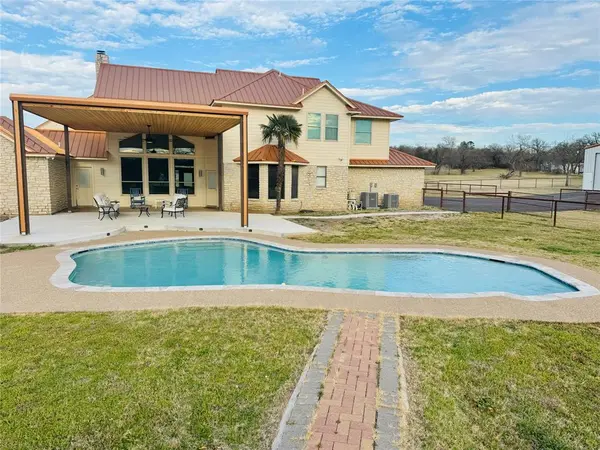 4895 Meadow Breeze Court, Fort Worth, TX 76140