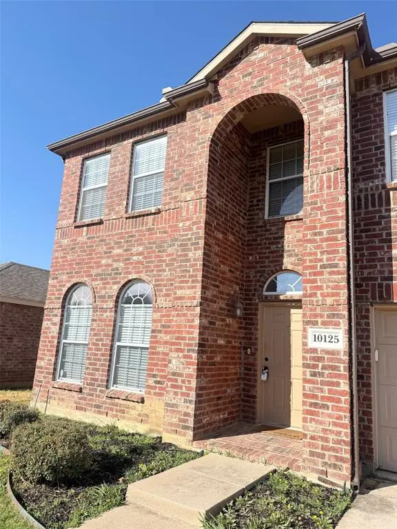 10125 Sourwood Drive, Fort Worth, TX 76244