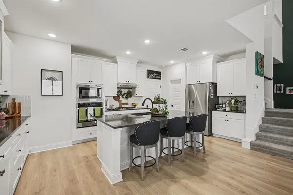 4204 Hacienda Parkway, Joshua, TX 76058