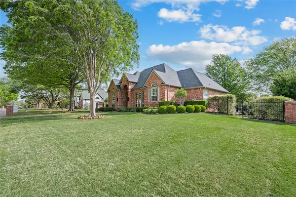803 Columbia Drive, Southlake, TX 76092